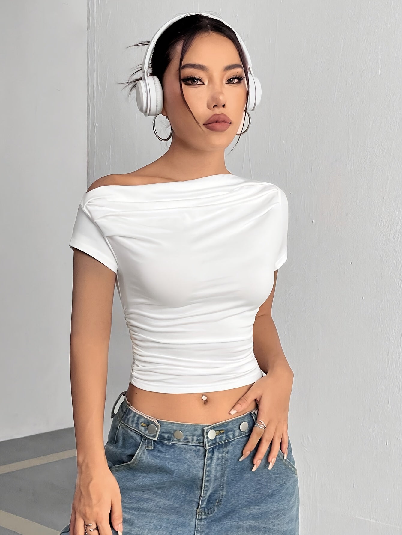 Women'S Asymmetrical Shoulder Ruffled Hem Short T-Shirt - ayq