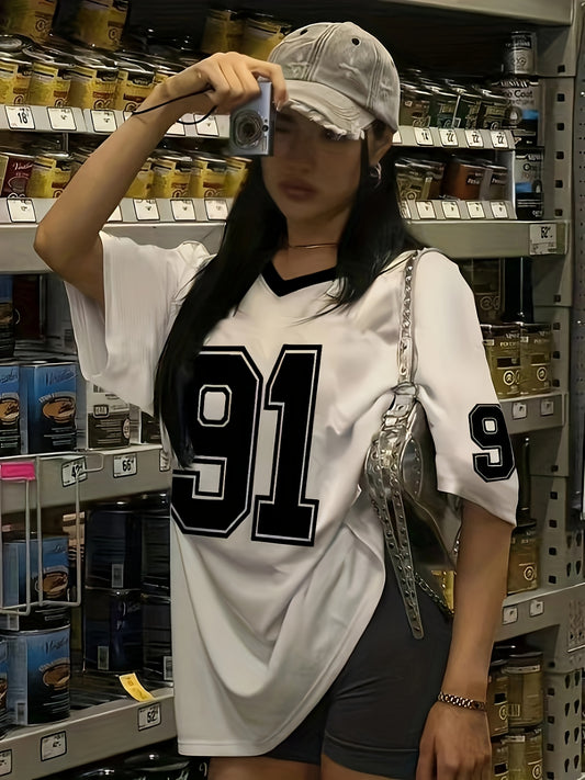 Կանացի ամառային սովորական V-աձև կարճ թևով շապիկ՝ համարձակ «91» թվային տպագրությամբ - սպիտակ և սև հակադրություն, շնչող, մեքենայով լվացվող գործվածք գարուն/ամառային հագուստի համար, ամառային շապիկներ, ամենօրյա հարմարավետության շապիկ, ինքնատիպ հակադրություն