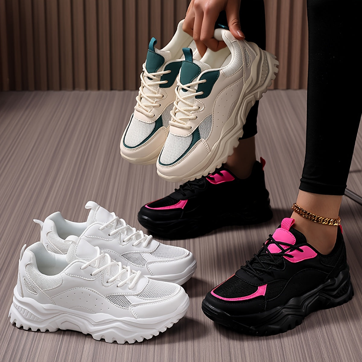 Կանացի թեթև, հաստ սպորտային կոշիկներ՝ բազմակողմանի կորեական ոճի հայրիկի կոշիկներ՝ հաստ ներբանով, շնչող ցանցկեն վերին մասով, առօրյա, կապիչով սպորտային կոշիկներ՝ սպիտակ, կանաչ/սպիտակ և սև/վարդագույն գույներով։