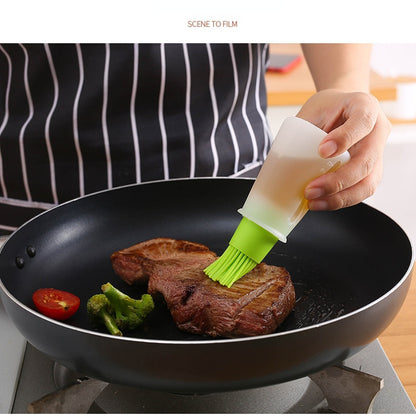 1pc Portable Silicone Oil Bottle With Brush Grill Oil Brushes Pastry Plastic Kitchen Oil Bottle Outdoor Baking BBQ Brush