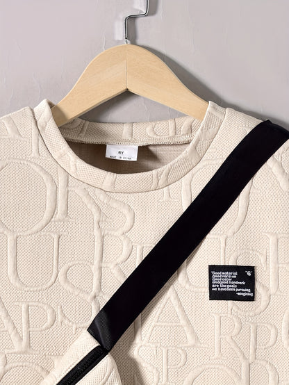 Տղաների համար նախատեսված ոճային սպիտակ կարճ թևքով մարզաշապիկ + առօրյա շորտեր + նորաձև կրծկալով պայուսակի հավաքածու, իդեալական է բացօթյա օգտագործման համար