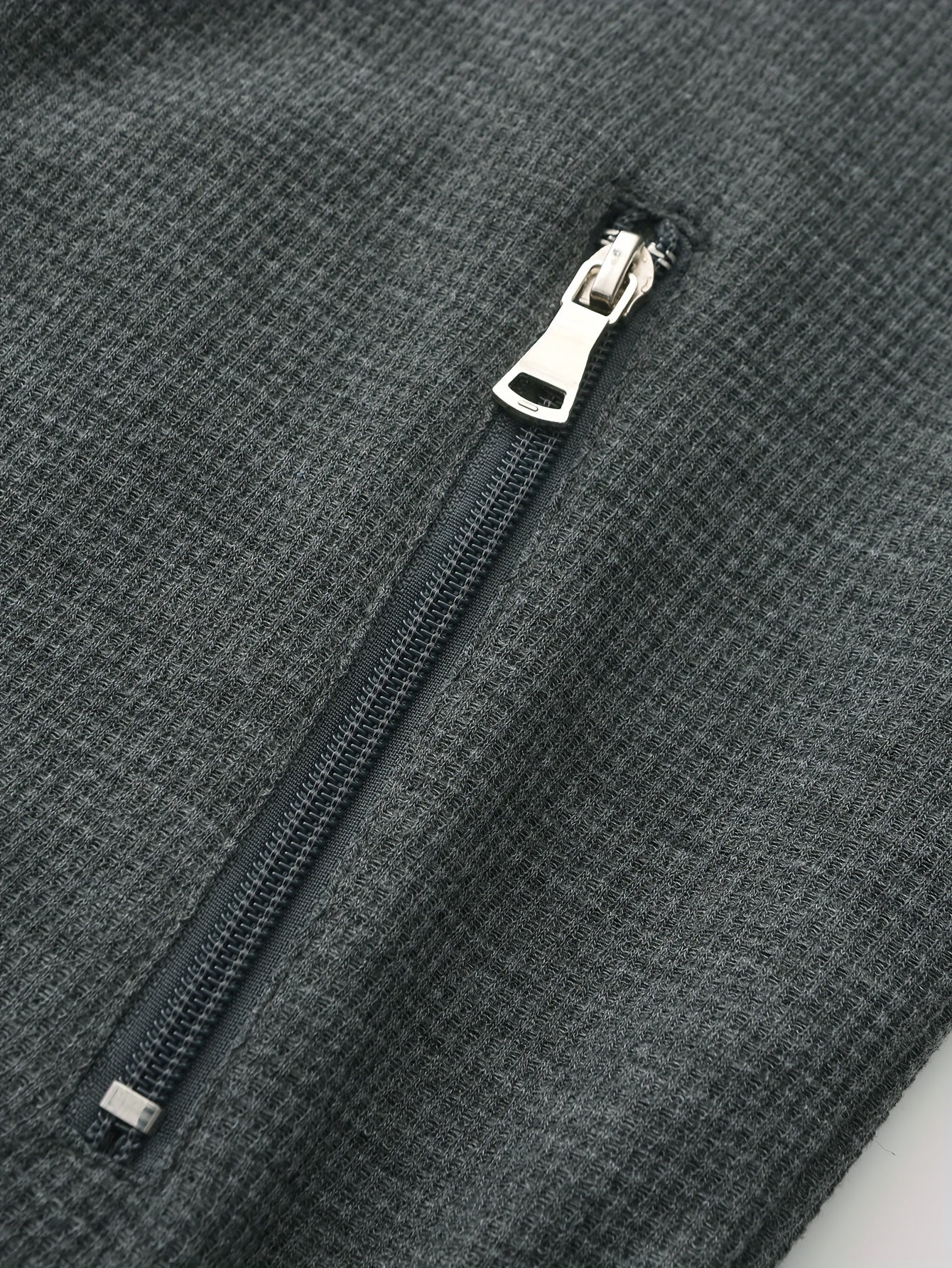 1 հատ տղամարդու ամենօրյա պոլիեսթերային կայծակաճարմանդով բաճկոն՝ օձիքով, միագույն, թեթևակի ձգվող, հյուսված կտորից, սովորական չափսերով, առանց աստառի - Գարուն/աշուն վերնազգեստ