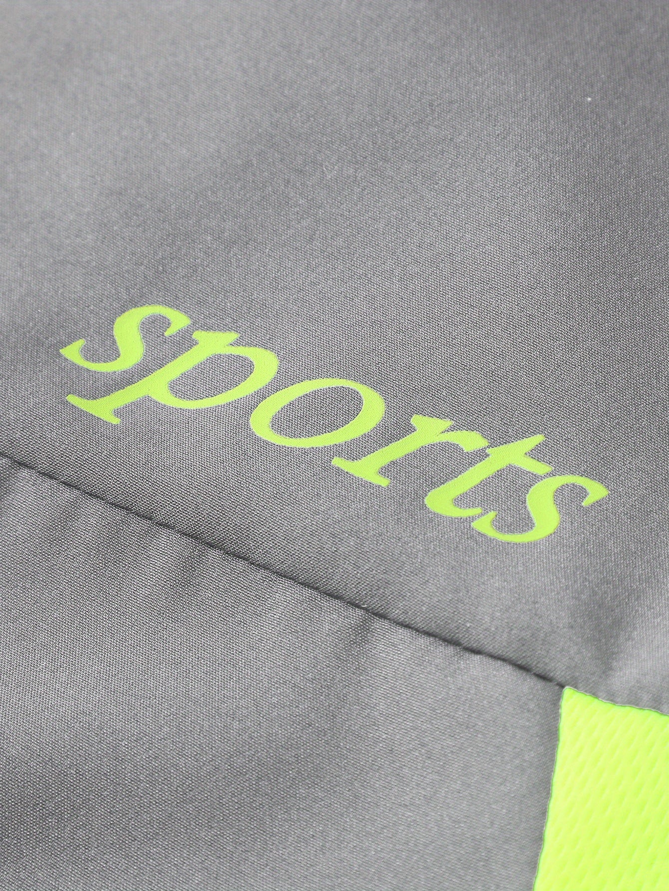 Տղամարդու առօրյա, պատչվորք սպորտային կոստյում՝ հարմարավետ և լավ կրելու համար, վերարկու և երկար տաբատ մարզահագուստ