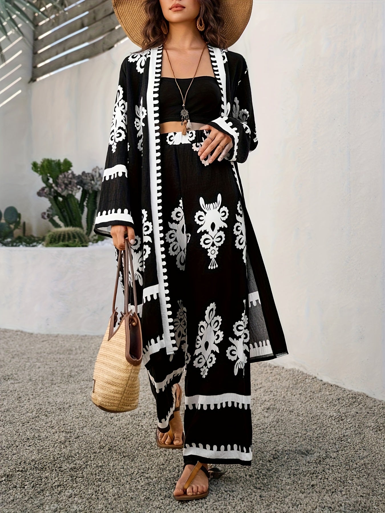 Կանացի ծաղկային նախշերով կիմոնո՝ 2 հատանոց հավաքածու