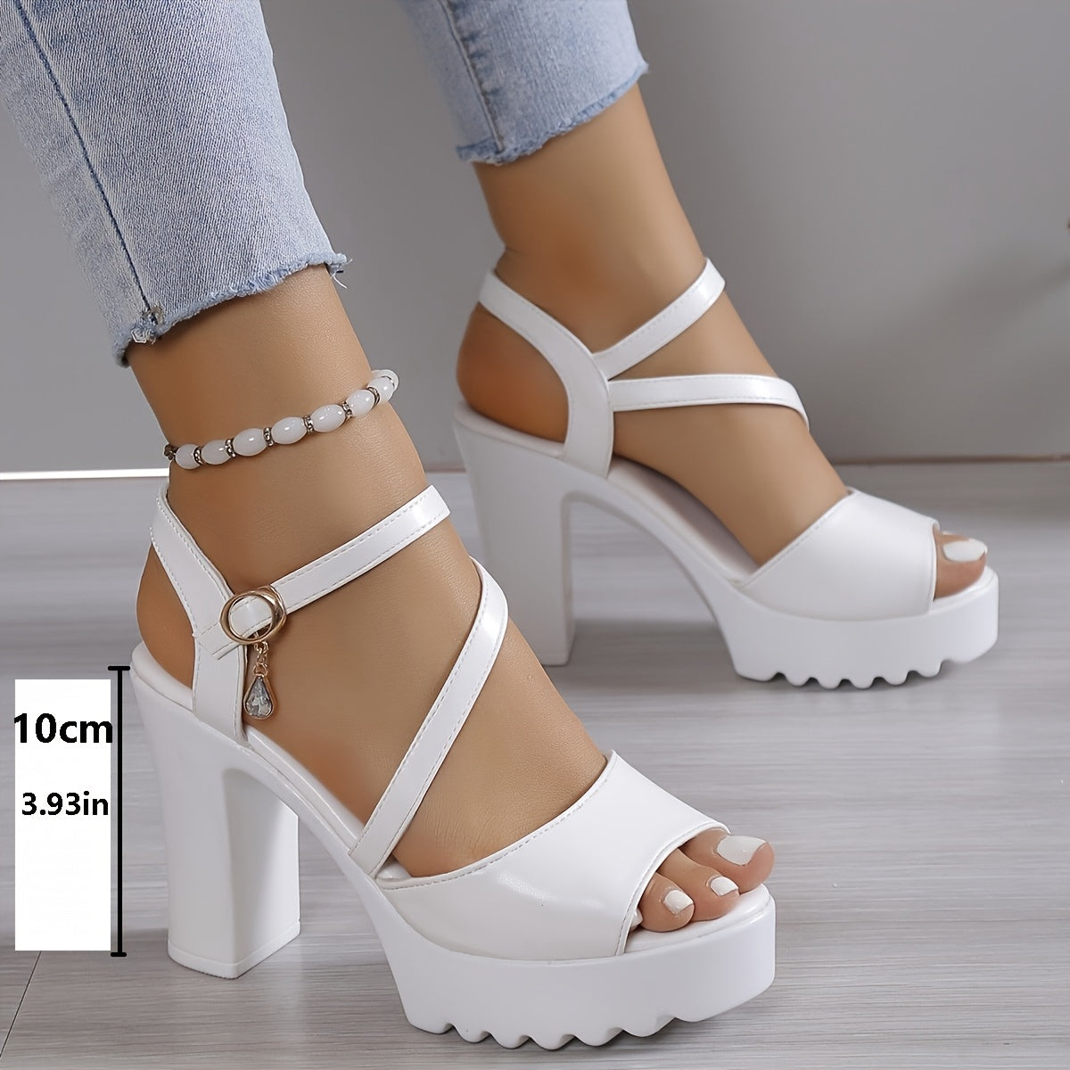 Կանացի ամառային նորաձև հաստ կրունկով սանդալներ - սպիտակ բաց քթով, ճարմանդային ժապավենով, հարմարավետ պոլիուրեթանային ներբան, ոճային բարձր կրունկով սանդալներ առօրյա հագուստի համար, հաստ կրունկով սանդալներ