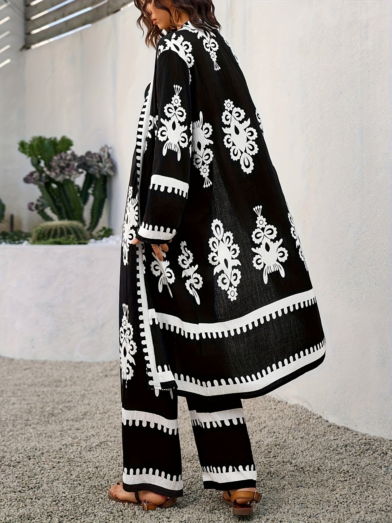 Կանացի ծաղկային նախշերով կիմոնո՝ 2 հատանոց հավաքածու