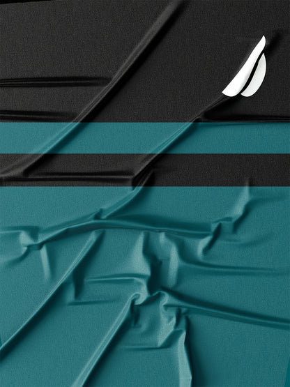 Տղամարդու նորաձև շապիկ - սև, կապտականաչավուն գույնի նախշերով, կարճ թևքերով, կանոնավոր չափսերով, պոլիեսթերային գործվածքով, իդեալական է առօրյա հագուստի համար, նորաձև շապիկ