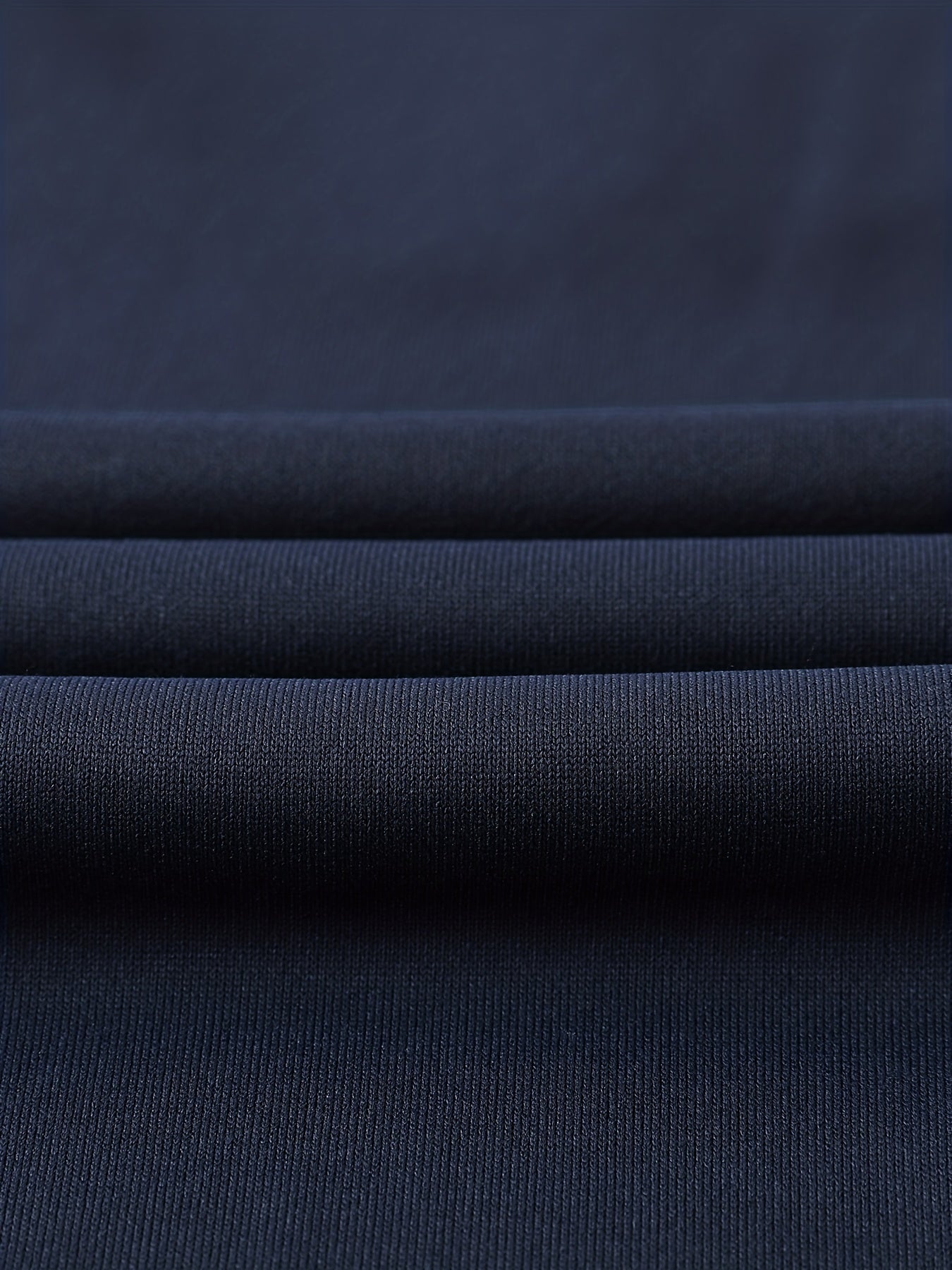 Տղամարդու առօրյա նորաձև կոստյումի հավաքածու՝ պոլիեսթերից, կանգնած օձիքով, կայծակաճարմանդով բաճկոն և լարով տաբատ՝ գարնանային/աշնանային համար