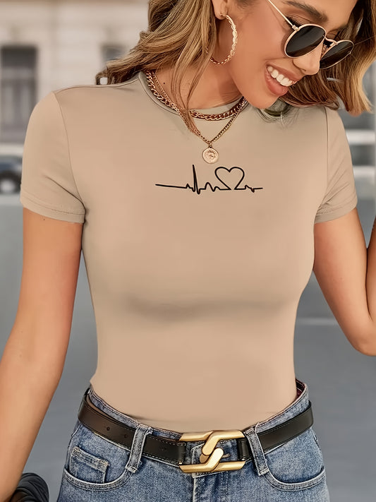 Կանացի ոճային սրտաձև նախշերով շապիկ՝ կարճ թևքերով, կլոր վզով, պոլիեսթերի խառնուրդով, ամառային առօրյա վերնաշապիկ՝ պատռված ջինսե շորտերով, առօրյա հագուստ | խաղային նախշերով վերնաշապիկ | ձգվող գործվածք