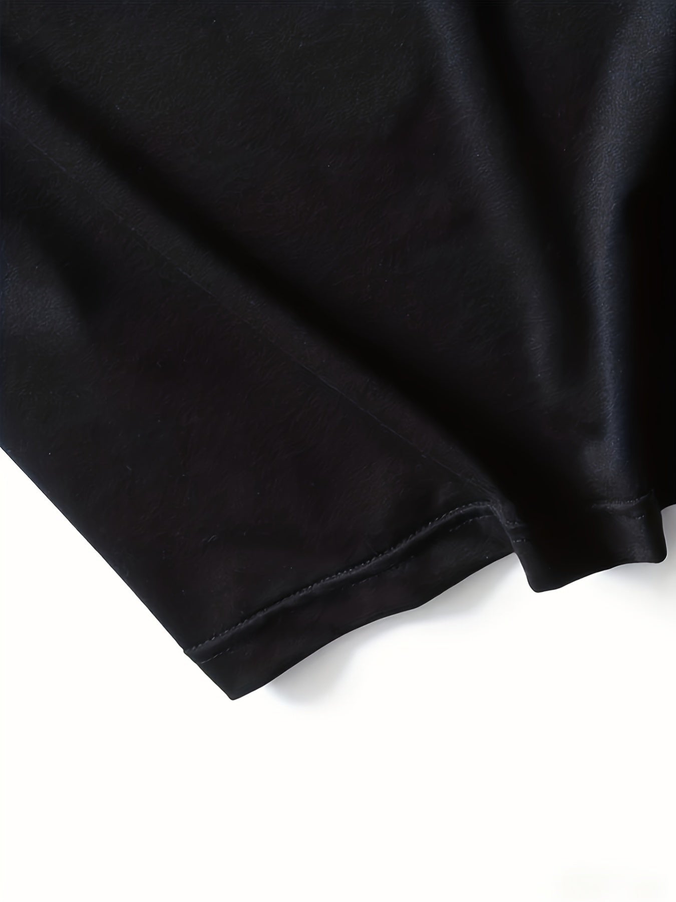 Կանացի ընձառյուծի նախշերով ժապավենաձև շապիկ, կարճ թևքերով, կլոր վզնոցով, ամենօրյա վերնաշապիկ՝ գարնանային և ամառվա համար, նորաձև վարդագույն գրաֆիկական շապիկ՝ ոսկեգույն զարդարանքներով, կանացի շապիկներ