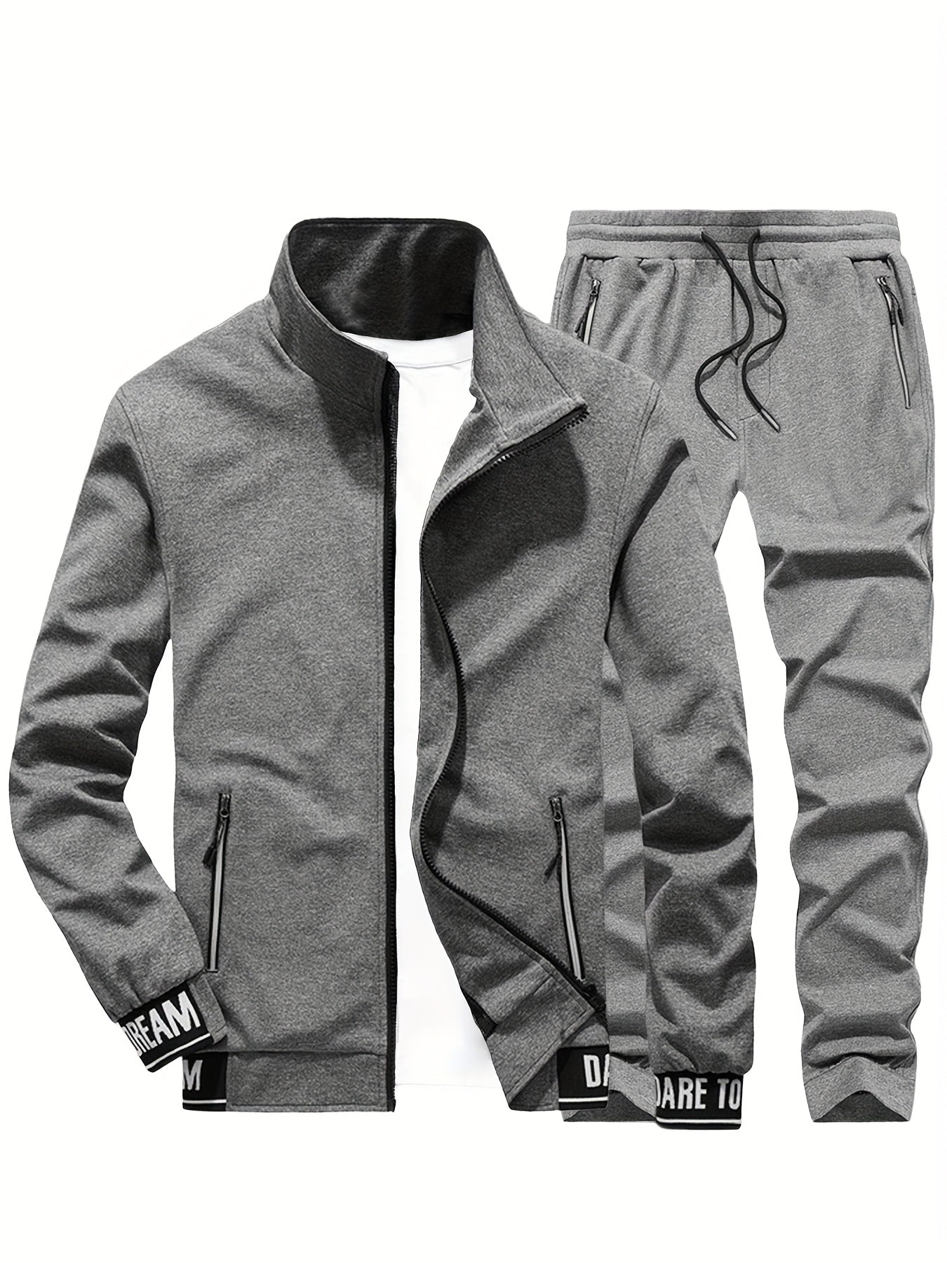 Տղամարդկանց ամենօրյա սպորտային հագուստի հավաքածու - բեժ գույնի ճարմանդով բաճկոն և մարզական տաբատ "DARE TO BE" տպագրությամբ, երկար թևերով, գրպաններով և քաշվող գոտիով, իդեալական է վազքի և հանգստի համար, գարուն/աշուն հավաքածու, գարուն-աշուն հագուստ | Zipup J