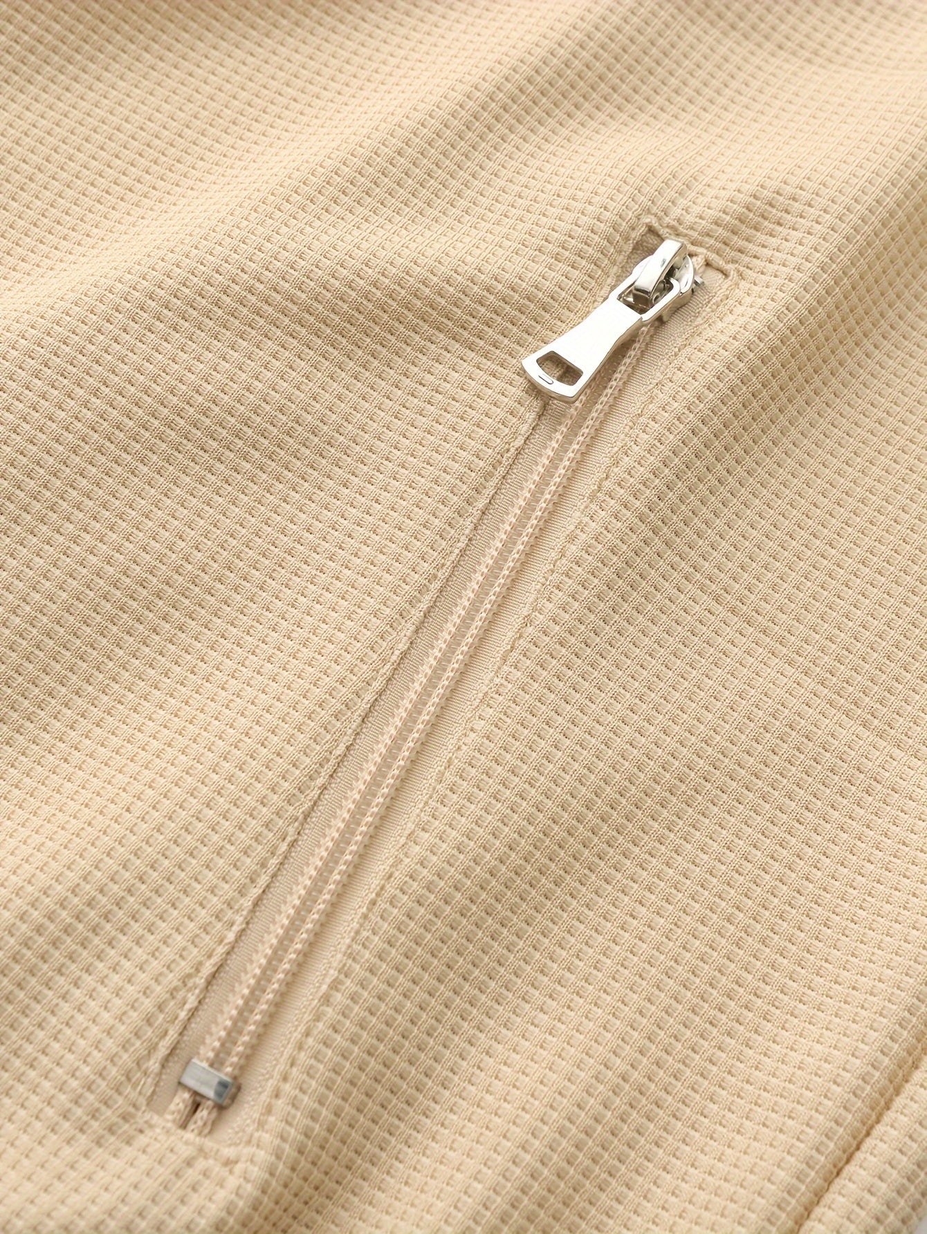 1 հատ տղամարդու ամենօրյա պոլիեսթերային կայծակաճարմանդով բաճկոն՝ օձիքով, միագույն, թեթևակի ձգվող, հյուսված կտորից, սովորական չափսերով, առանց աստառի - Գարուն/աշուն վերնազգեստ