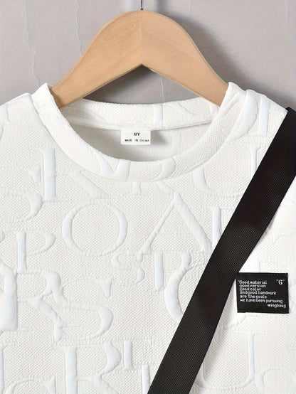 Տղաների համար նախատեսված ոճային սպիտակ կարճ թևքով մարզաշապիկ + առօրյա շորտեր + նորաձև կրծկալով պայուսակի հավաքածու, իդեալական է բացօթյա օգտագործման համար