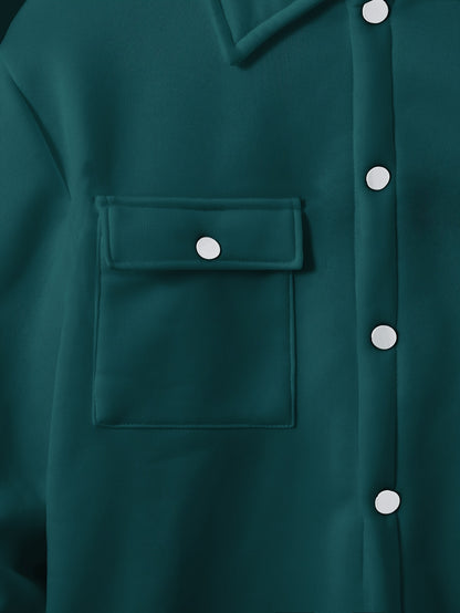 Տղամարդու 1 հավաքածու՝ միագույն պոլիեսթերից պատրաստված առօրյա հագուստ՝ երկար թևքերով, կոճակներով և օձիքով բաճկոնով, գրպաններով և լարով երկար տաբատի հավաքածու՝ աշուն/ձմեռ