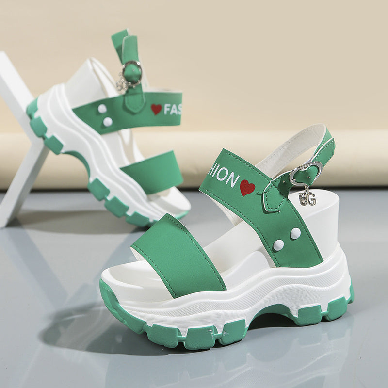 Կանացի սանդալներ սեպաձև կրունկներով, հարթակով բաց մատներով, մետաղական ճարմանդով սանդալներ, կանացի նորաձև առօրյա կոշիկներ