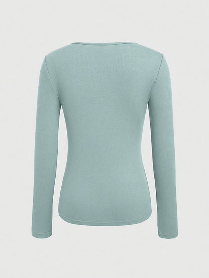 1 հատ Essence կանացի էլեգանտ, կողավոր երկար թևքով մարզաշապիկ, պոլիեսթերի և սպանդեքսի խառնուրդ, խոռոչավոր դետալներով, միագույն, կլոր վզնոցով, սովորական երկարությամբ, տրիկոտաժե կտոր - աշուն/ձմեռ հավաքածու