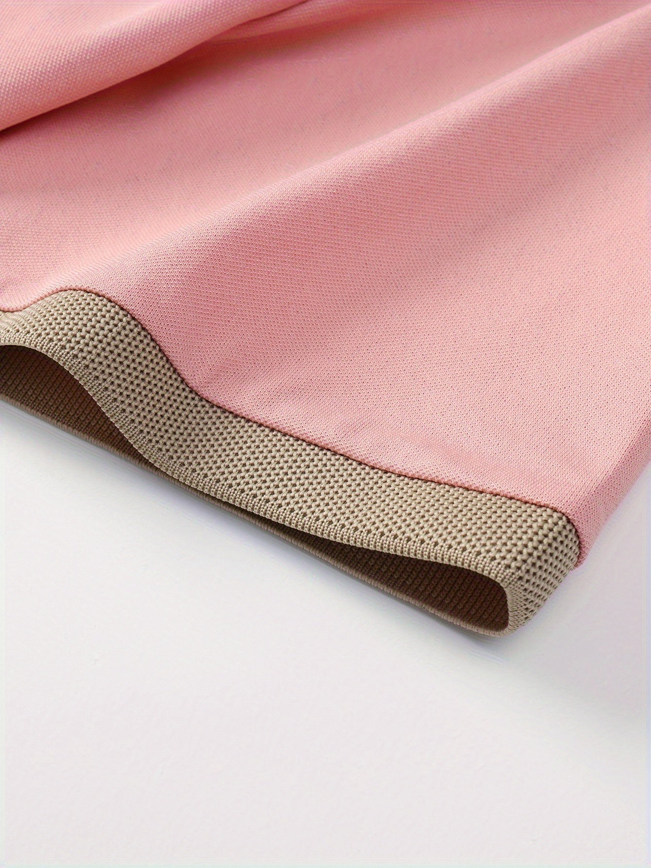 Տղամարդկանց սովորական գոլֆի վերնաշապիկ, 100% պոլիեսթեր տրիկոտաժե գործվածք, երկրաչափական նախշով, կոճակով օձիք, սովորական պիտույք, ամառային կարճ թև վերնաշապիկ՝ մուգ կապույտ, բաց կանաչ, խակի, սև