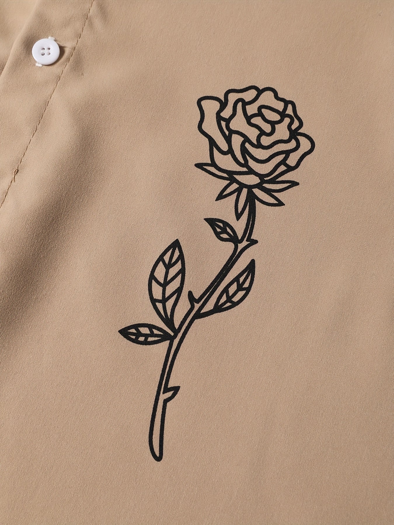 2 հատ տպագիր տղամարդու ամառային կարճ թևքերով կոճակներով վերնաշապիկի և շորտերի հավաքածու