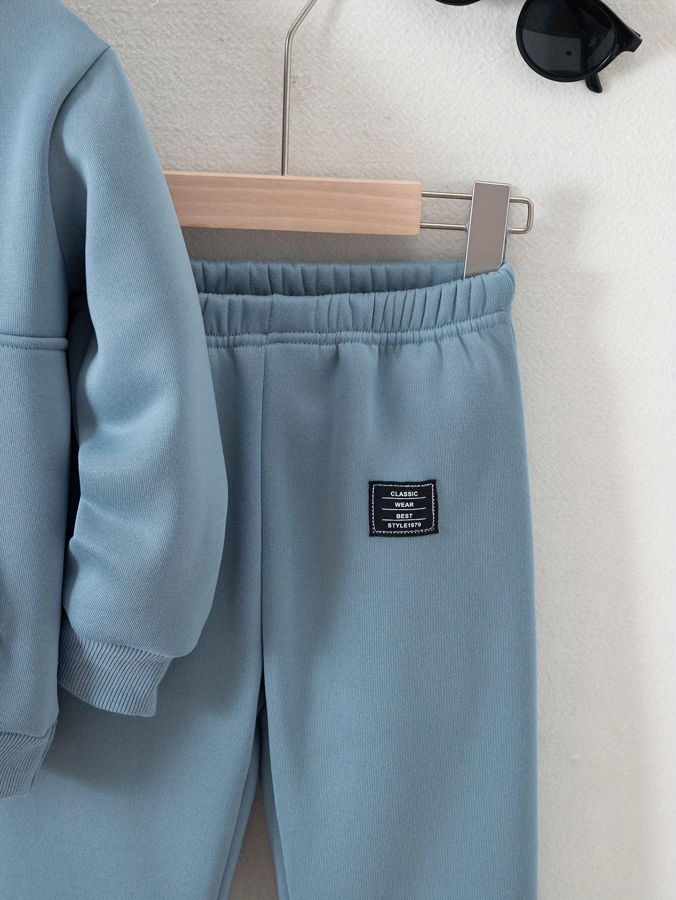 Տղաների հարմարավետ բրդյա աստառով վերնաշապիկի և սպորտային տաբատի հավաքածու - ձիթապտղի կանաչ, առօրյա ձմեռային հագուստ գրպաններով, հաստ տաքություն աշնան և ձմռան համար, սովորական չափսի, առօրյա հագուստ, բացօթյա օգտագործման համար