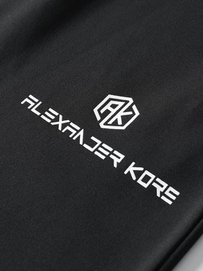 Տղամարդու AK տառերով տպագրությամբ երկար թևքերով վերնաշապիկ՝ կայծակաճարմանդով և երկար տաբատով, երկկտոր հավաքածու, թեթևակի ձգվող հարմարավետ հագուստ գարնան և աշնան համար