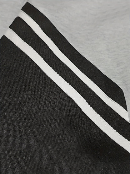 Տղամարդու մարզական բրդյա վերնաշապիկի և վազքի վերնաշապիկի հավաքածու - սպորտային մոխրագույն՝ սև զարդարանքներով, կայծակաճարմանդով բաճկոն և լարերով տաբատ, պոլիեսթեր, լվացքի մեքենայով աշուն/ձմեռ համար