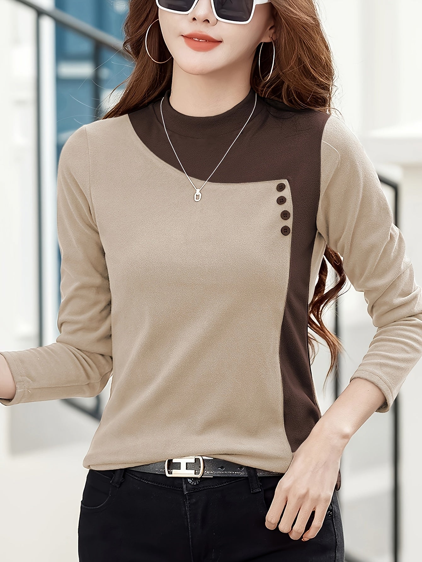 Ուղղորդված կանացի ոճային պատահական վերնաշապիկներ