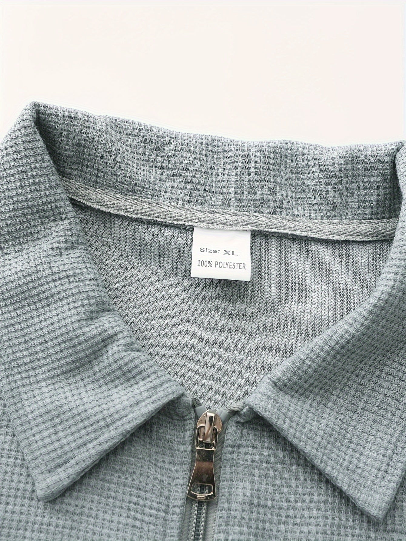 1 հատ տղամարդու ամենօրյա պոլիեսթերային կայծակաճարմանդով բաճկոն՝ օձիքով, միագույն, թեթևակի ձգվող, հյուսված կտորից, սովորական չափսերով, առանց աստառի - Գարուն/աշուն վերնազգեստ