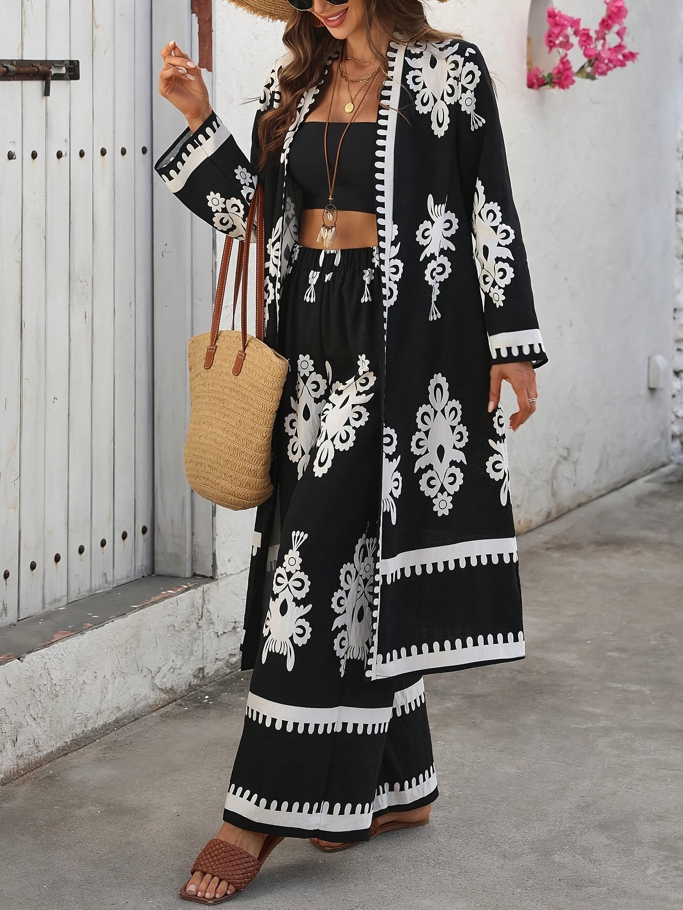 Կանացի ծաղկային նախշերով կիմոնո՝ 2 հատանոց հավաքածու