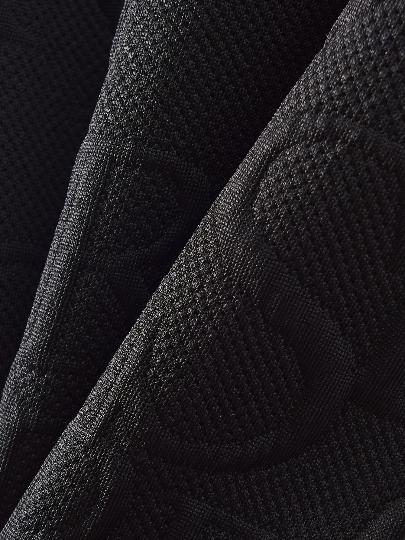 Տղաների համար նախատեսված ոճային սպիտակ կարճ թևքով մարզաշապիկ + առօրյա շորտեր + նորաձև կրծկալով պայուսակի հավաքածու, իդեալական է բացօթյա օգտագործման համար