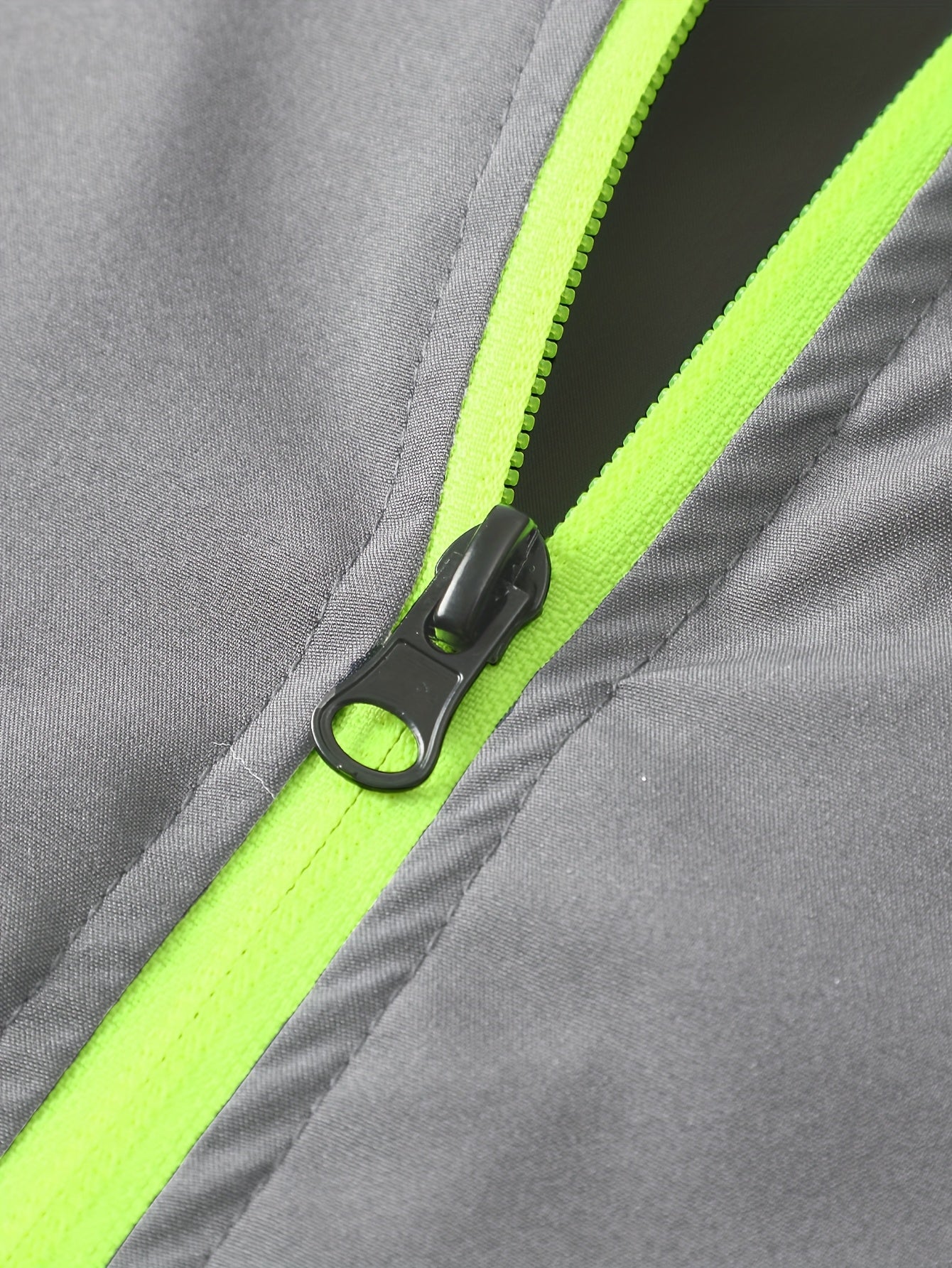 Տղամարդու առօրյա, պատչվորք սպորտային կոստյում՝ հարմարավետ և լավ կրելու համար, վերարկու և երկար տաբատ մարզահագուստ