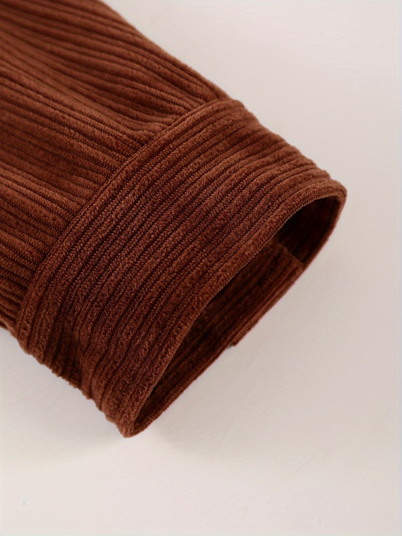 Տղամարդկանց 2 հատանոց հյուսված գործվածքից պատրաստված աշխատանքային պայուսակի, երկար թևքերով բաճկոնի և լարով ձգվող առօրյա, ազատ տաբատի հավաքածու