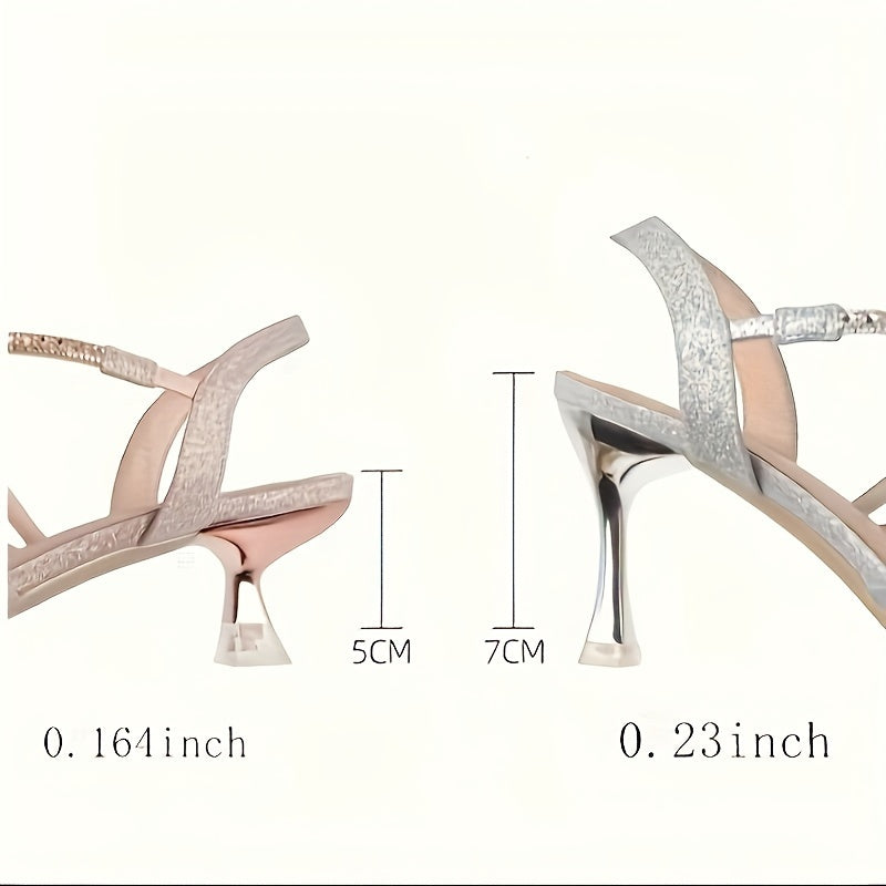 Բարձրացրեք հասակը և նայեք նիհար, ոչ թե հոգնած ոտքերի վրա՝ նորաձև բարձրակրունկ կոշիկներով՝ rhinestones-ից։