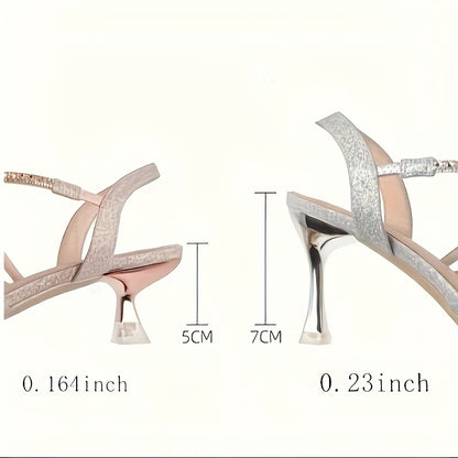 Բարձրացրեք հասակը և նայեք նիհար, ոչ թե հոգնած ոտքերի վրա՝ նորաձև բարձրակրունկ կոշիկներով՝ rhinestones-ից։