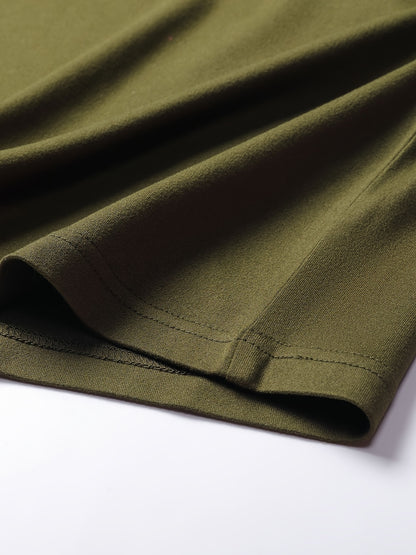 Տղամարդու առօրյա, գունային բլոկներով երկար թևքերով, կոճակներով վերնաշապիկ և լարով վազող տաբատ՝ պոլիեսթերի խառնուրդով, գրպաններով, իդեալական է գարնան/աշնան համար