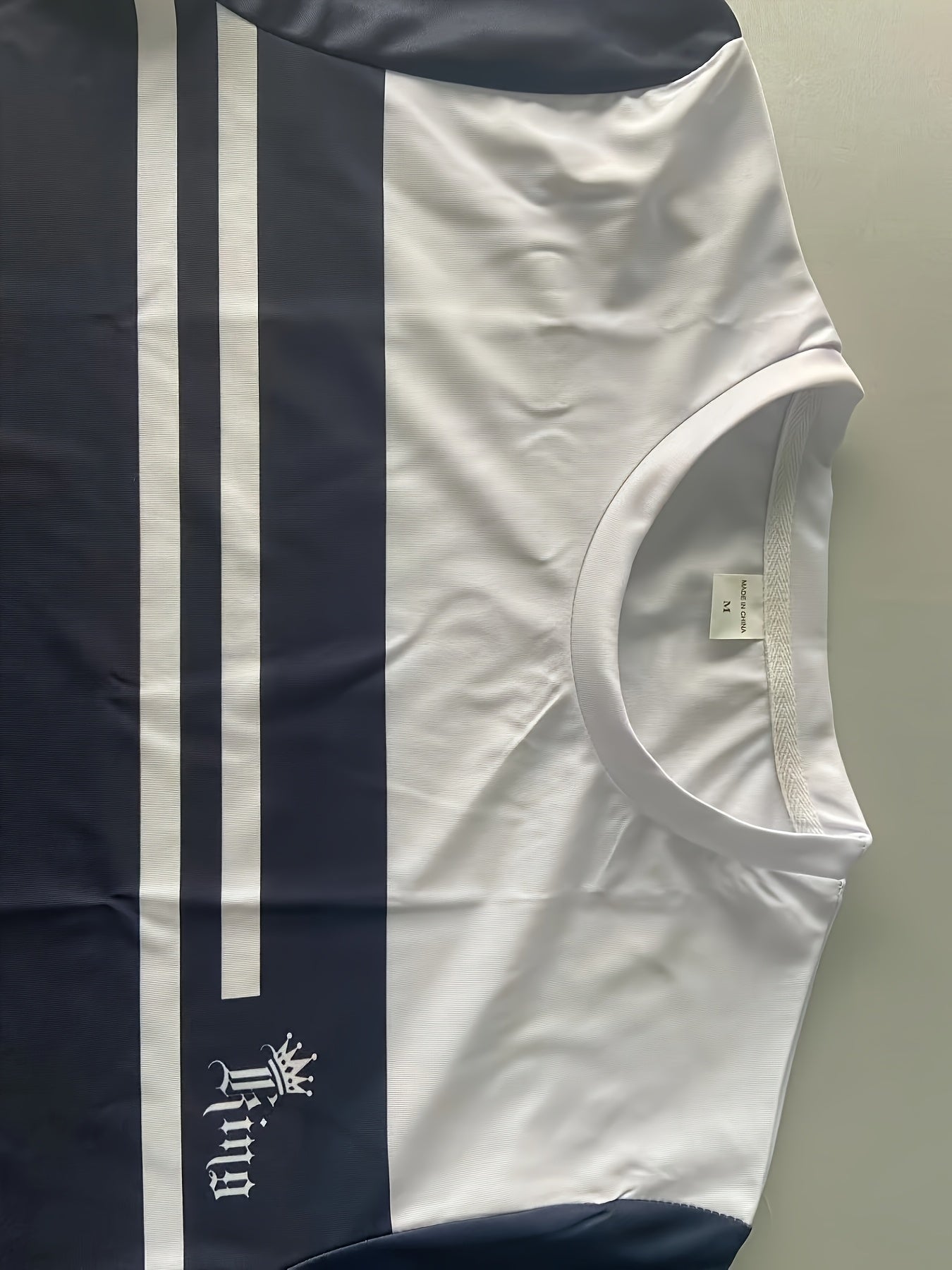 3D Digital Stripe Letter Crown Print - Suitable for Daily Outdoor Leisure Sports Men'S Two-Piece Set