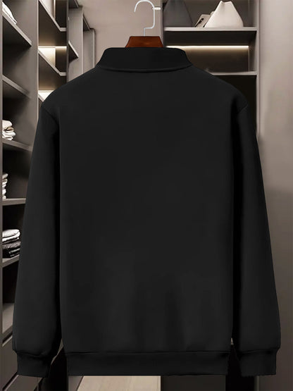 Տղամարդու նորաձև երկկտոր բաճկոնի և սպորտային տաբատի հավաքածու՝ մուգ կապույտ գույնի, ոճային նախշերով, առօրյա երիտասարդական սպորտային հագուստ, կայծակաճարմանդ դետալով, երկար թևքերով, նեղ չափսերով, աշուն/ձմեռ հավաքածու