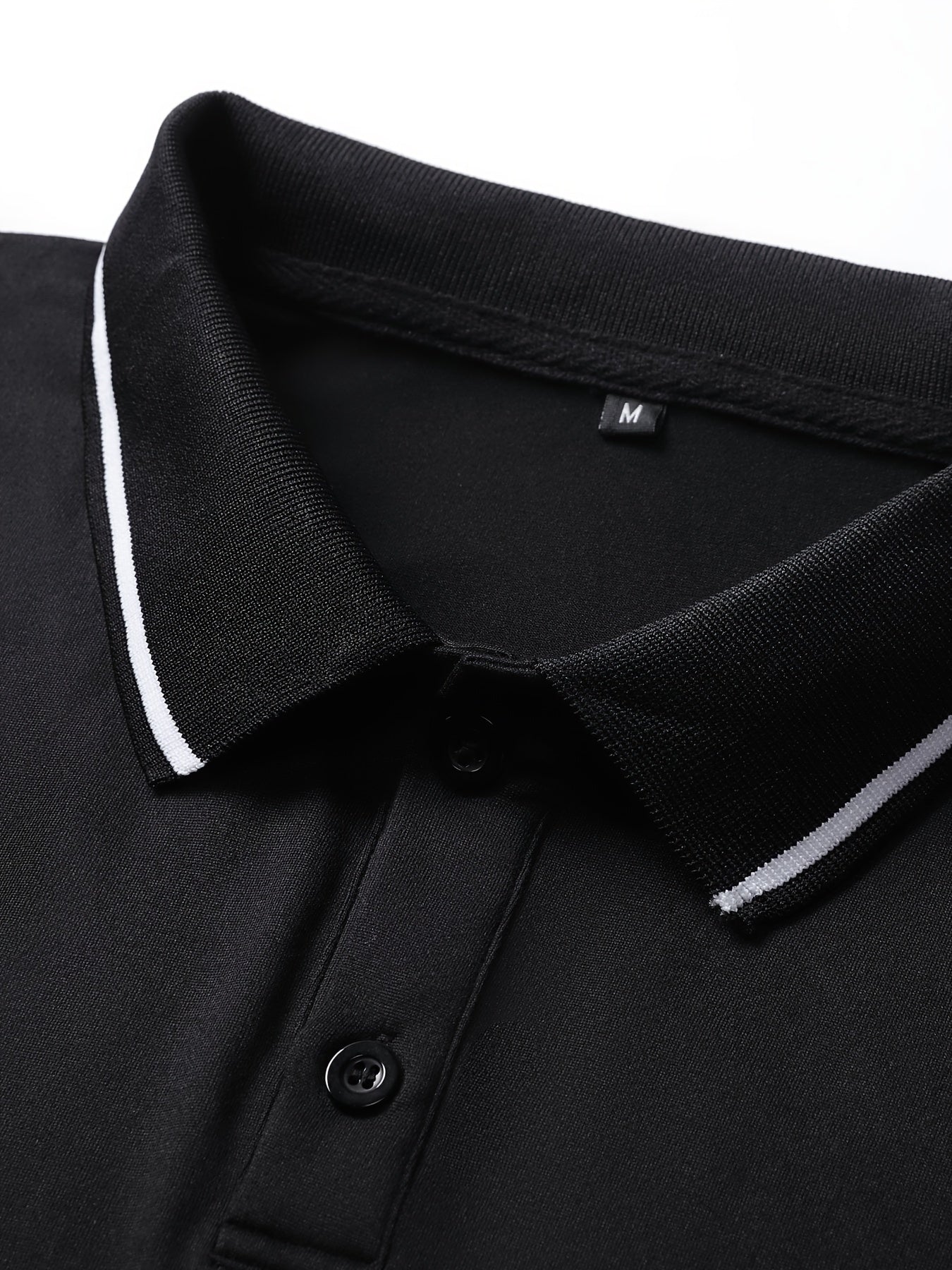 Տղամարդու առօրյա, գունային բլոկներով երկար թևքերով, կոճակներով վերնաշապիկ և լարով վազող տաբատ՝ պոլիեսթերի խառնուրդով, գրպաններով, իդեալական է գարնան/աշնան համար