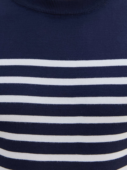 Գարնանային և աշնանային ամենօրյա երկգույն գծավոր տղամարդու սվիտեր-պուլովեր՝ գունավոր բլոկներով, կլոր վզնոցով, տղամարդու տրիկոտաժե վերնաշապիկ