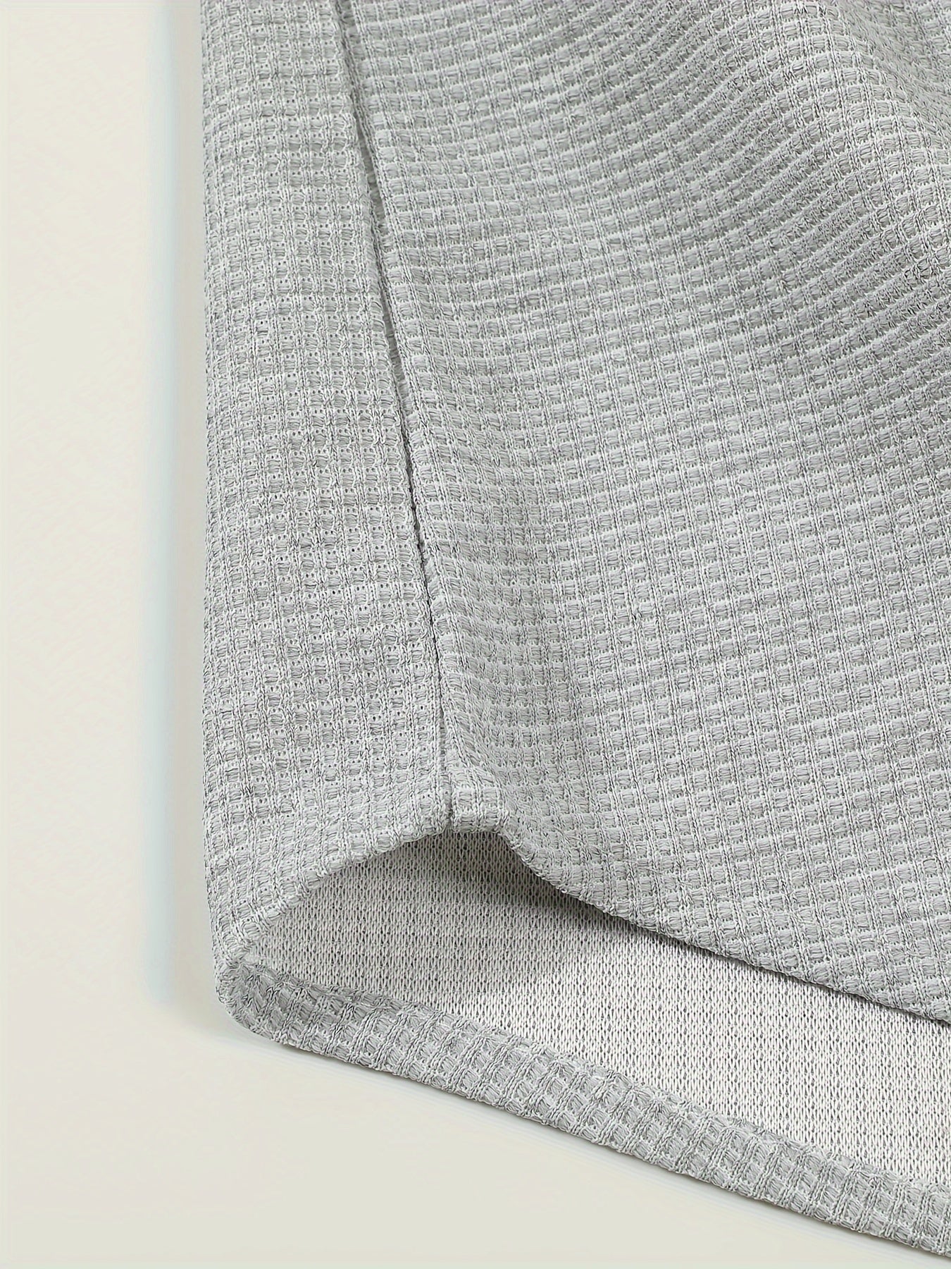 Տղամարդու առօրյա գլխարկով բաճկոն - փափուկ, շնչող պոլիեսթերից՝ կոճակներով դիզայնով և գրպաններով | Հիանալի է գարնանային, աշնանային և բացօթյա գործունեության համար, երկար թևքերով, նորաձև, ամենօրյա, հանգստի ոճով, ավանդական տարբերակով