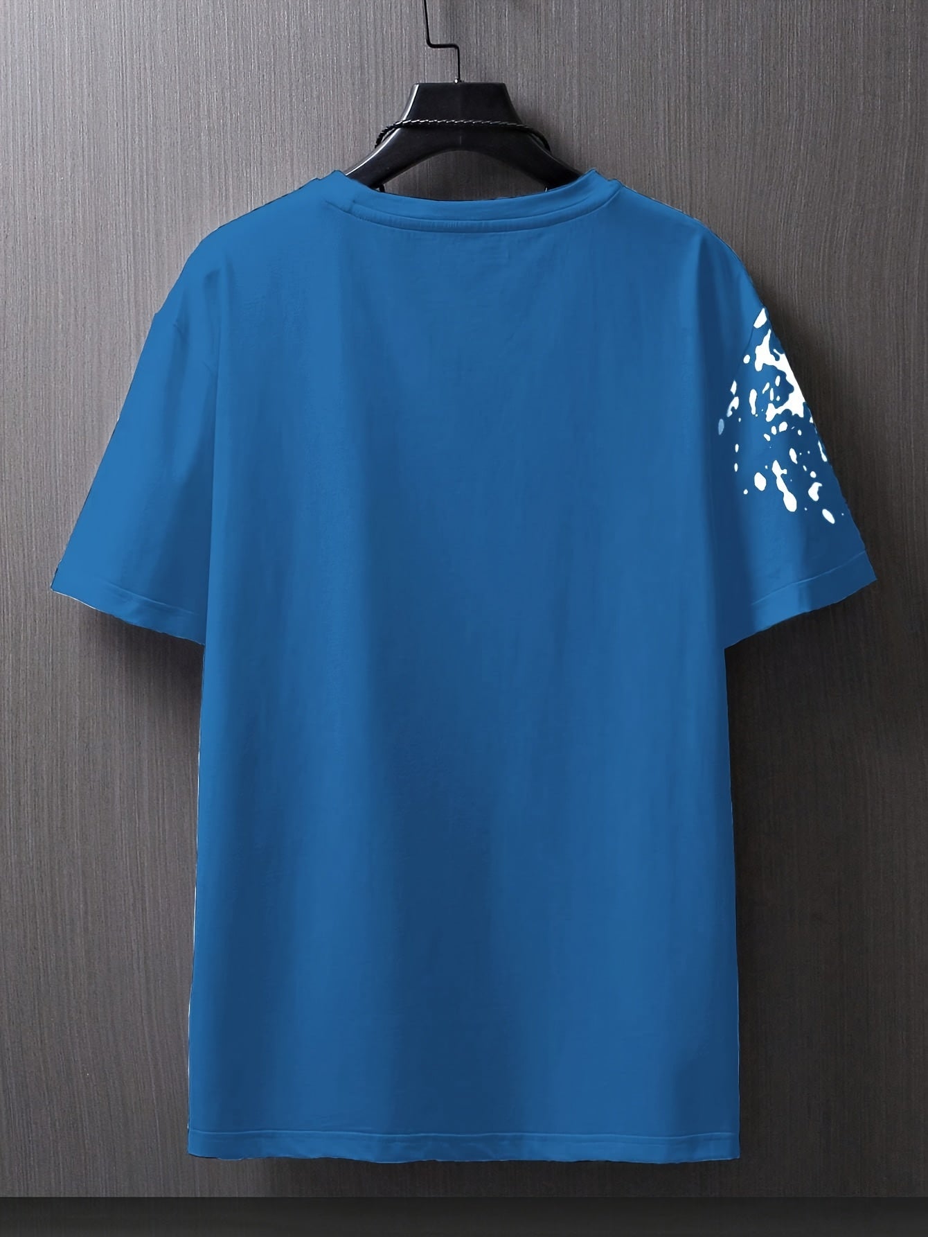 Տղամարդու հարթ ուսերով, թիթեռի նախշերով, կարճ թևքերով մարզաշապիկ XT7119