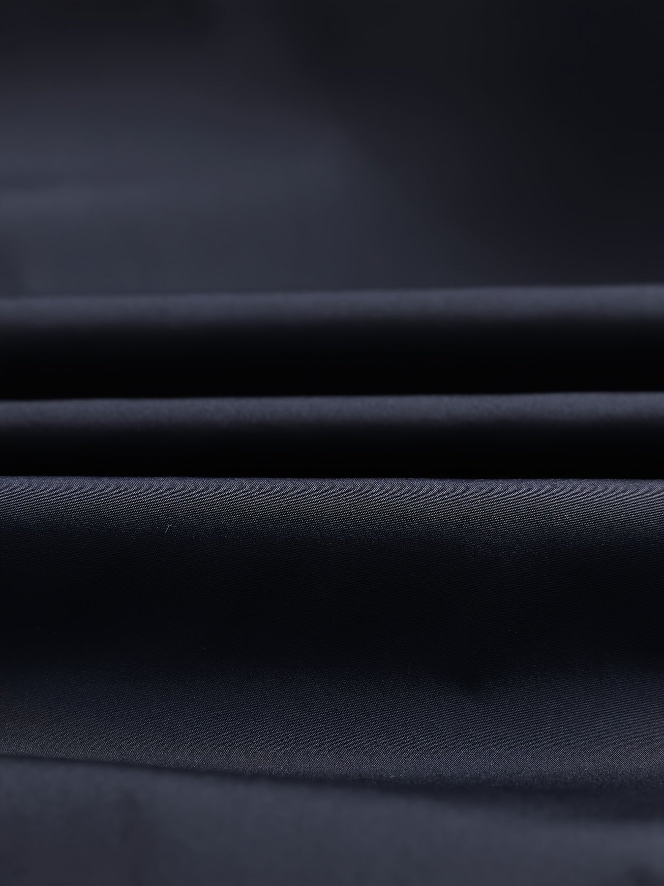 Տղամարդու թեթև բաճկոն՝ նեղ, կայծակաճարմանդով վերարկու՝ կանգնած օձիքով, թեթև վերնազգեստ՝ գարնանային/աշնանային, գրասենյակային, ճանապարհորդական, ամենօրյա՝ կայծակաճարմանդով փակվող, առօրյա բլեյզեր