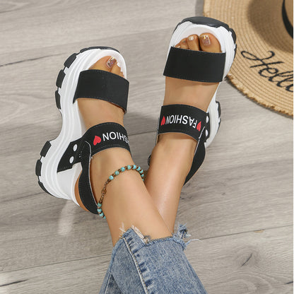 Կանացի սանդալներ սեպաձև կրունկներով, հարթակով բաց մատներով, մետաղական ճարմանդով սանդալներ, կանացի նորաձև առօրյա կոշիկներ