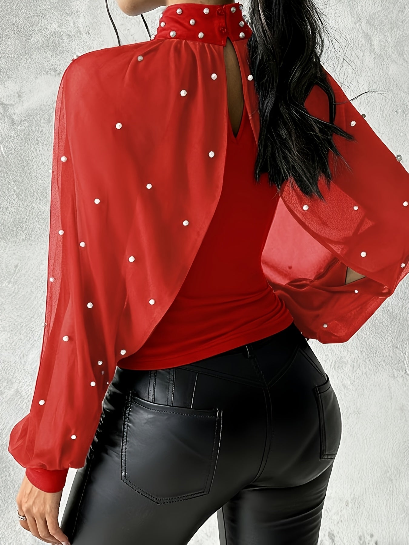 Կանացի էլեգանտ բաց ուսով/մեկ ուսով թունիկ վերնաշապիկ - կարմիր/ - երկար թևքով բլուզ մարգարիտանման ուլունքներով - պաշտոնական և ամենօրյա շքեղ հանդերձանք - գարուն/աշուն, նորաձևության սիրահարներ, ոճային բլուզ, որակյալ կար, նրբագեղ դիզայն, սե