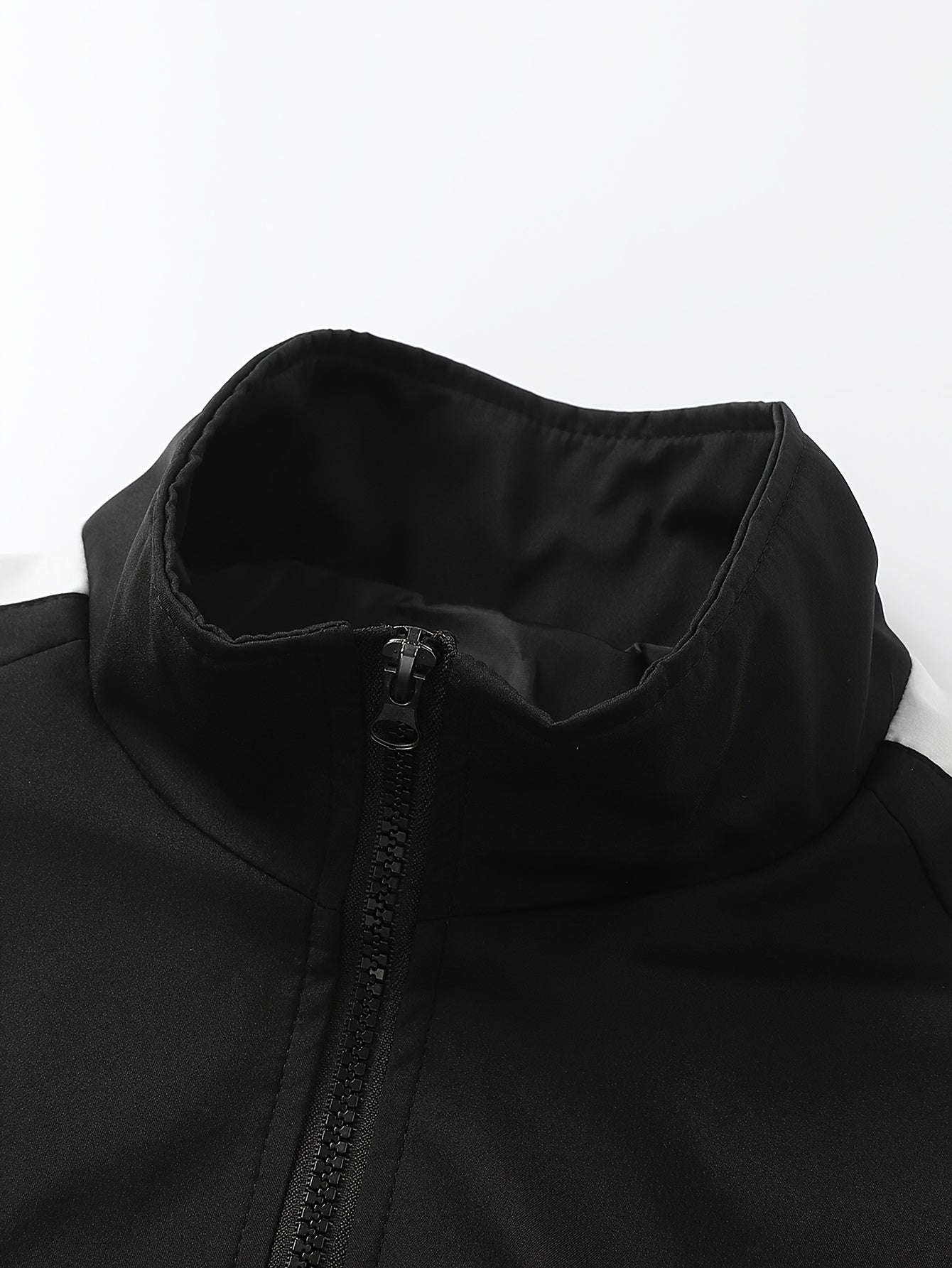 Men'S Casual Sportswear Set - 2pcs Autumn Fashionable Lightweight Fleece Jacket & Pants, Black & White with Red & Gray Accents, Perfect for Outdoor Activities & Casual Wear, Outdoor Casual Wear | Stylish Sportswear | Comforta