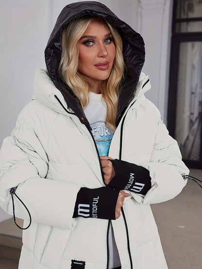 Կանացի ոճային բեժ գույնի փքված բաճկոն՝ առօրյա տաք ձմեռային վերարկու՝ սև եզրագծով, երկար թևքերով և կայծակաճարմանդով գլխարկով, պոլիեսթերային գործվածք՝ բացօթյա հարմարավետության համար։