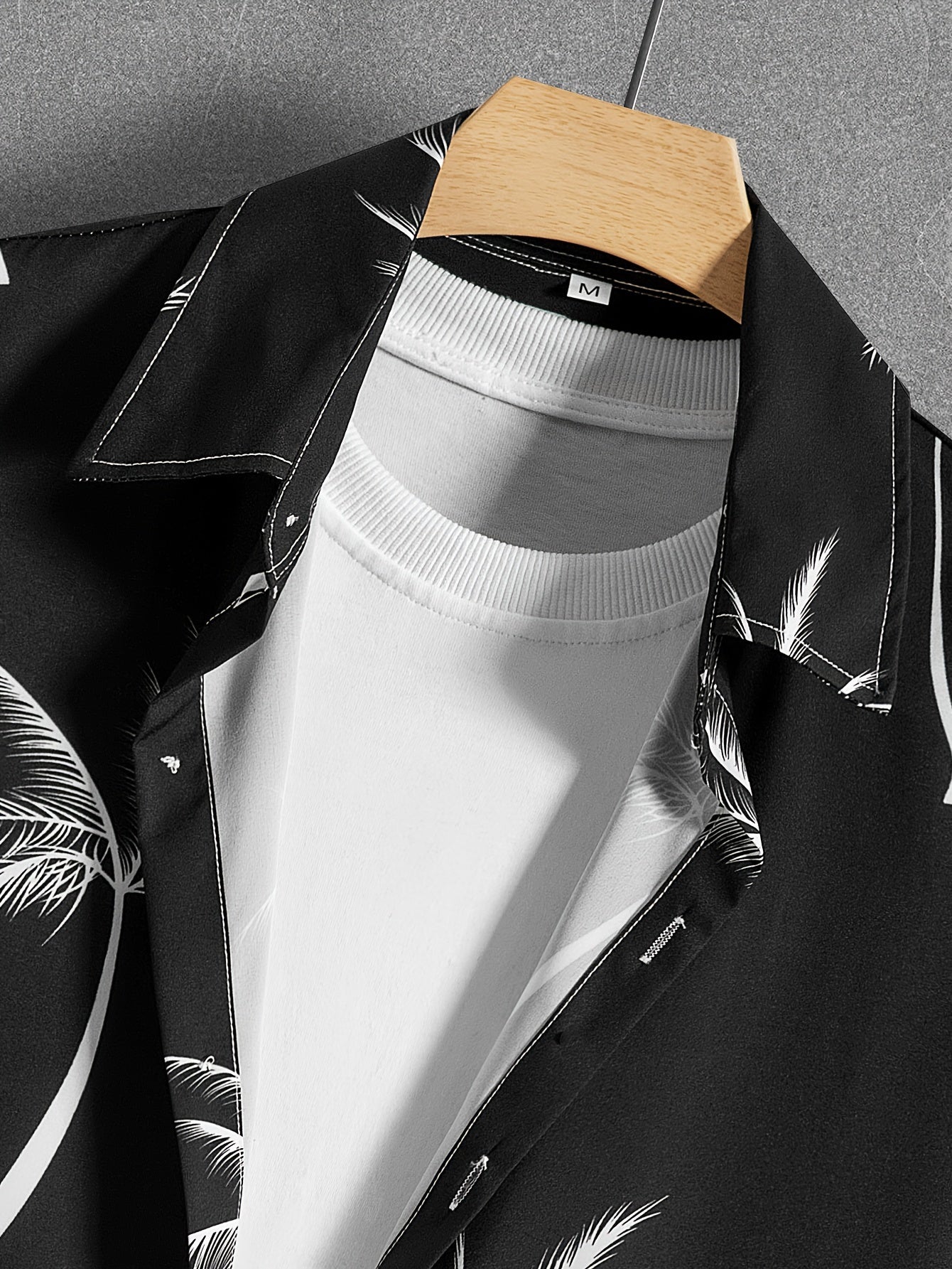 Կոկոսի ծառի նախշերով, տղամարդկանց 2 հատ հագուստ, առօրյա ճամբարային օձիքով, կոճակներով վերնաշապիկներ, հավայան վերնաշապիկ և լարով շորտեր ամառային հավաքածու, տղամարդկանց հագուստ