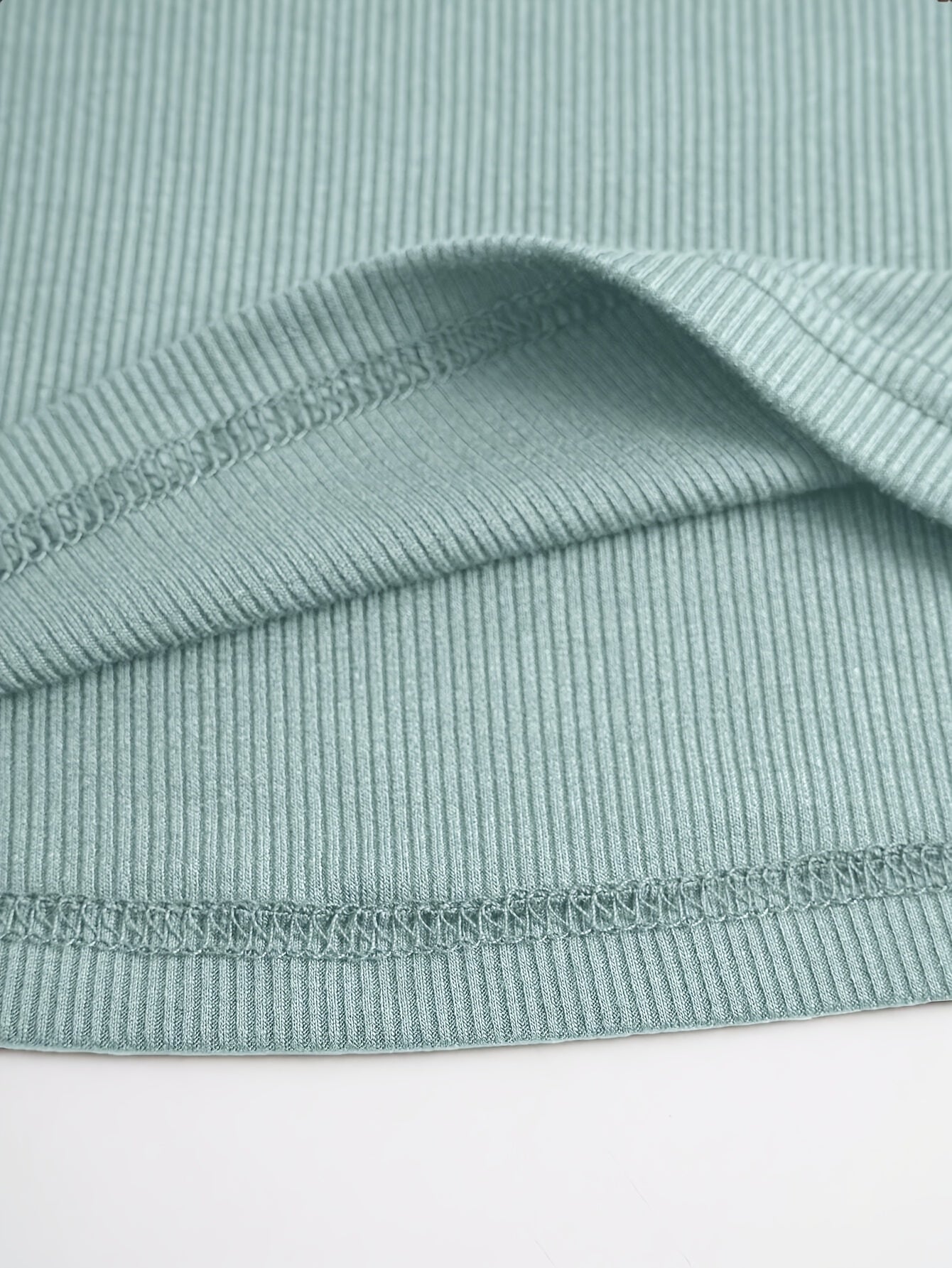 1 հատ Essence կանացի էլեգանտ, կողավոր երկար թևքով մարզաշապիկ, պոլիեսթերի և սպանդեքսի խառնուրդ, խոռոչավոր դետալներով, միագույն, կլոր վզնոցով, սովորական երկարությամբ, տրիկոտաժե կտոր - աշուն/ձմեռ հավաքածու