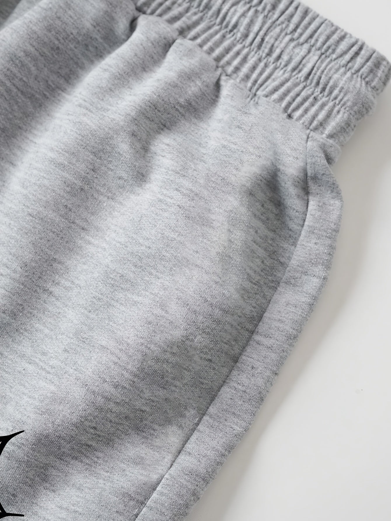 Կանացի սպորտային շորտեր, 100% պոլիեսթեր տրիկոտաժե գործվածք, մուլտֆիլմ սարդոստայնի նախշ, թեթև 250 գ/մ², բազմակողմանի գարուն/ամառ/աշուն