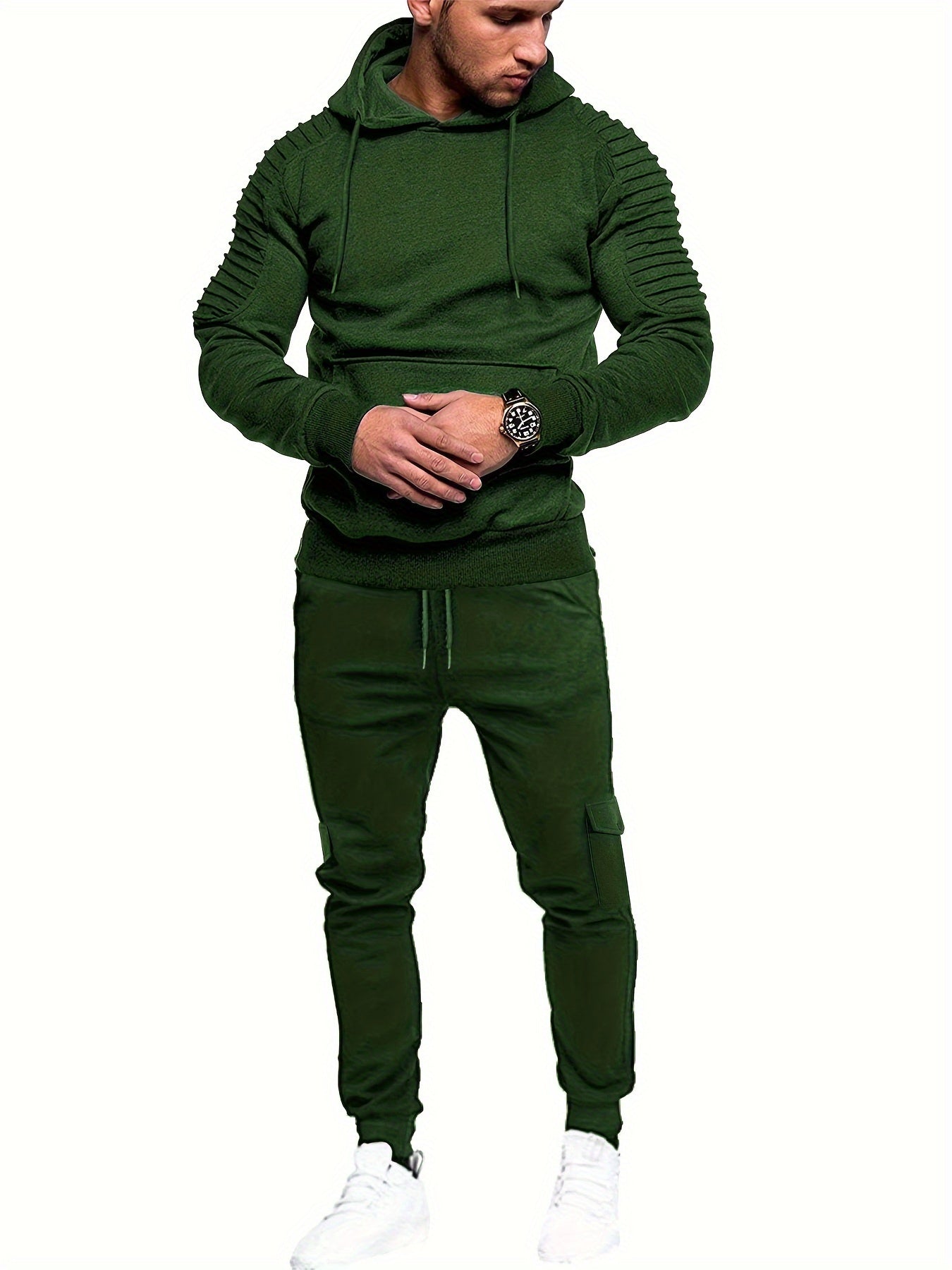 Տղամարդու մարզահագուստ, երկկտոր վերնաշապիկ, սպորտային համազգեստի հավաքածուներ, վազքի համար նախատեսված սպորտային կոստյումներ՝ լարով