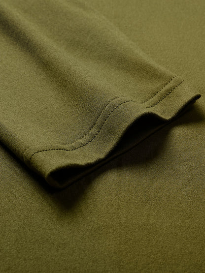 Տղամարդու առօրյա, գունային բլոկներով երկար թևքերով, կոճակներով վերնաշապիկ և լարով վազող տաբատ՝ պոլիեսթերի խառնուրդով, գրպաններով, իդեալական է գարնան/աշնան համար